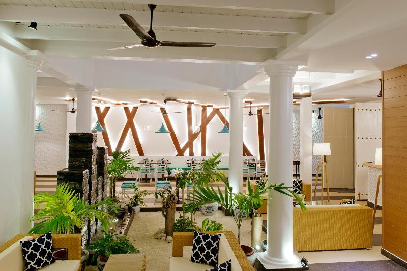 Crystal Sands Beach Hotel At Maafushi Ngoại thất bức ảnh