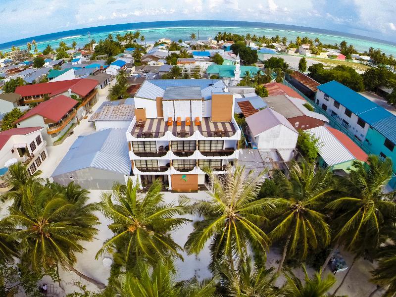 Crystal Sands Beach Hotel At Maafushi Ngoại thất bức ảnh