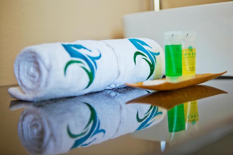 Crystal Sands Beach Hotel At Maafushi Ngoại thất bức ảnh