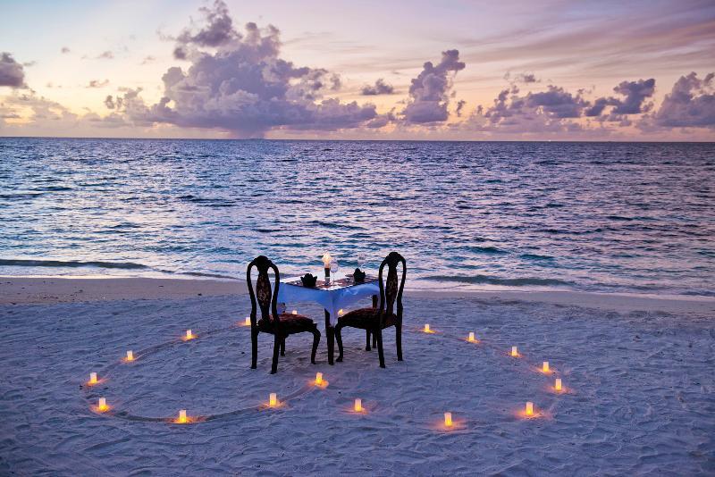 Crystal Sands Beach Hotel At Maafushi Ngoại thất bức ảnh